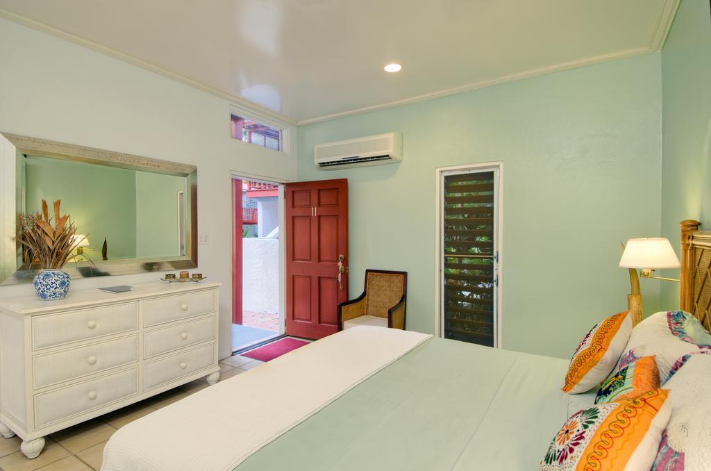 Fort Recovery Villa Suites Hotel Freshwater Pond Стая снимка